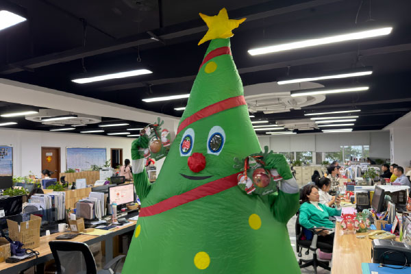 Весела Коледа от СЪНЕКС